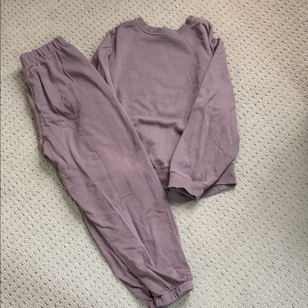 GAP joggers and Sweatshirt set